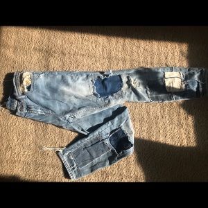 Funky boyfriend jeans with beautiful patches